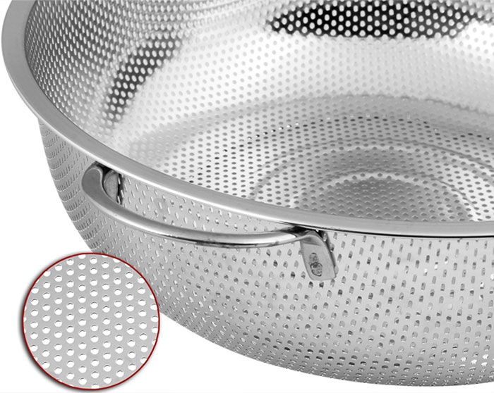Small Stainless Steel Colander / Strainer / Food Drainer - Image 2