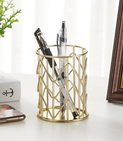 Elegant Golden Round Iron Wire Pen Holder