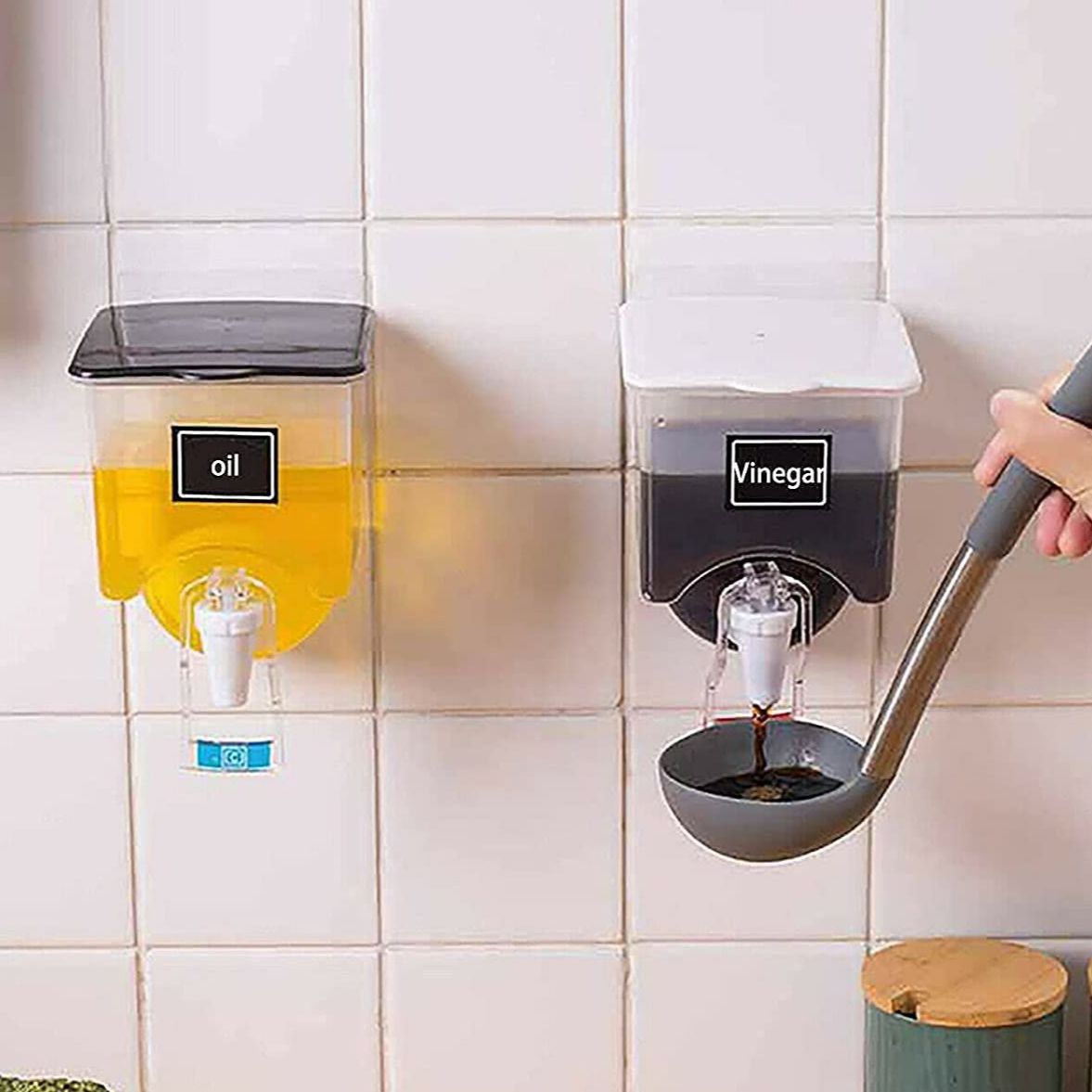 Oil/Sauce Dispenser \ Wall Hanging