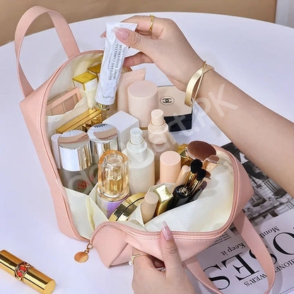 portable-waterproof-leather-cosmetic-bag-with-handle-for-jewellery-vanity-storage-product-image