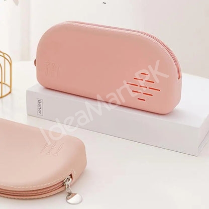 waterproof-silicone-makeup-pouch-organizer-for-cosmetic-brush-storage-product-image