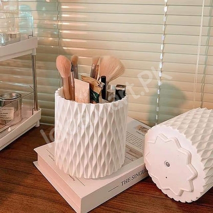 plastic-360-rotating-makeup-brush-holder-with-5-grids-for-vanity-desktop-storage-product-image