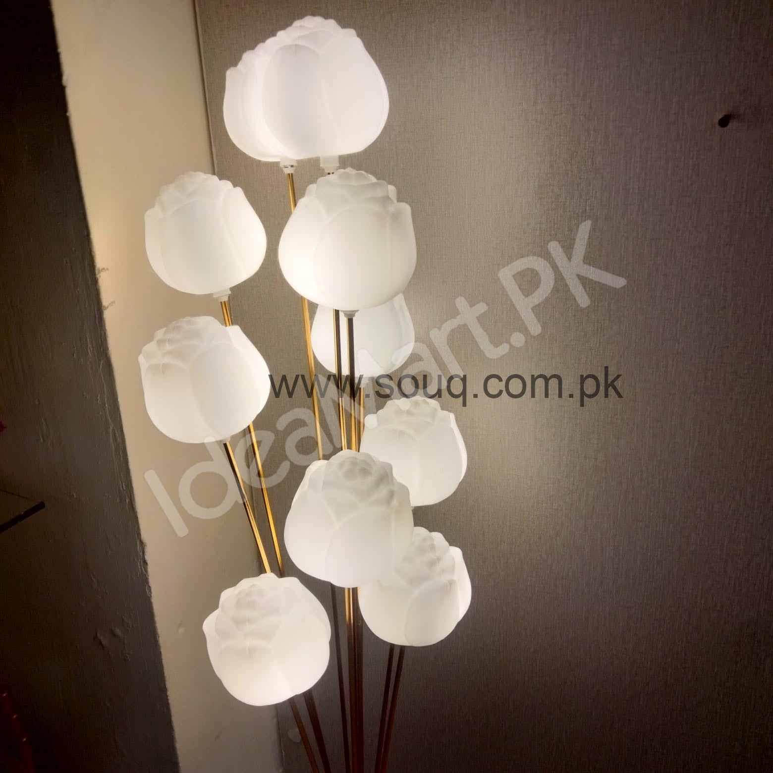 golden-metal-rose-style-corner-lamp-with-adjustable-sticks-10-bulbs-for-living-room-more-product-image