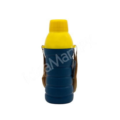 1300ml-plastic-bingo-water-bottle-with-twist-lock-lid-long-handle-product-image