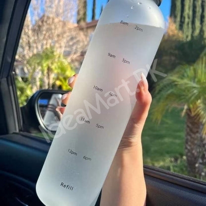 1-litre-reusable-plastic-water-bottle-with-time-markers-leakrproof-lid-product-image