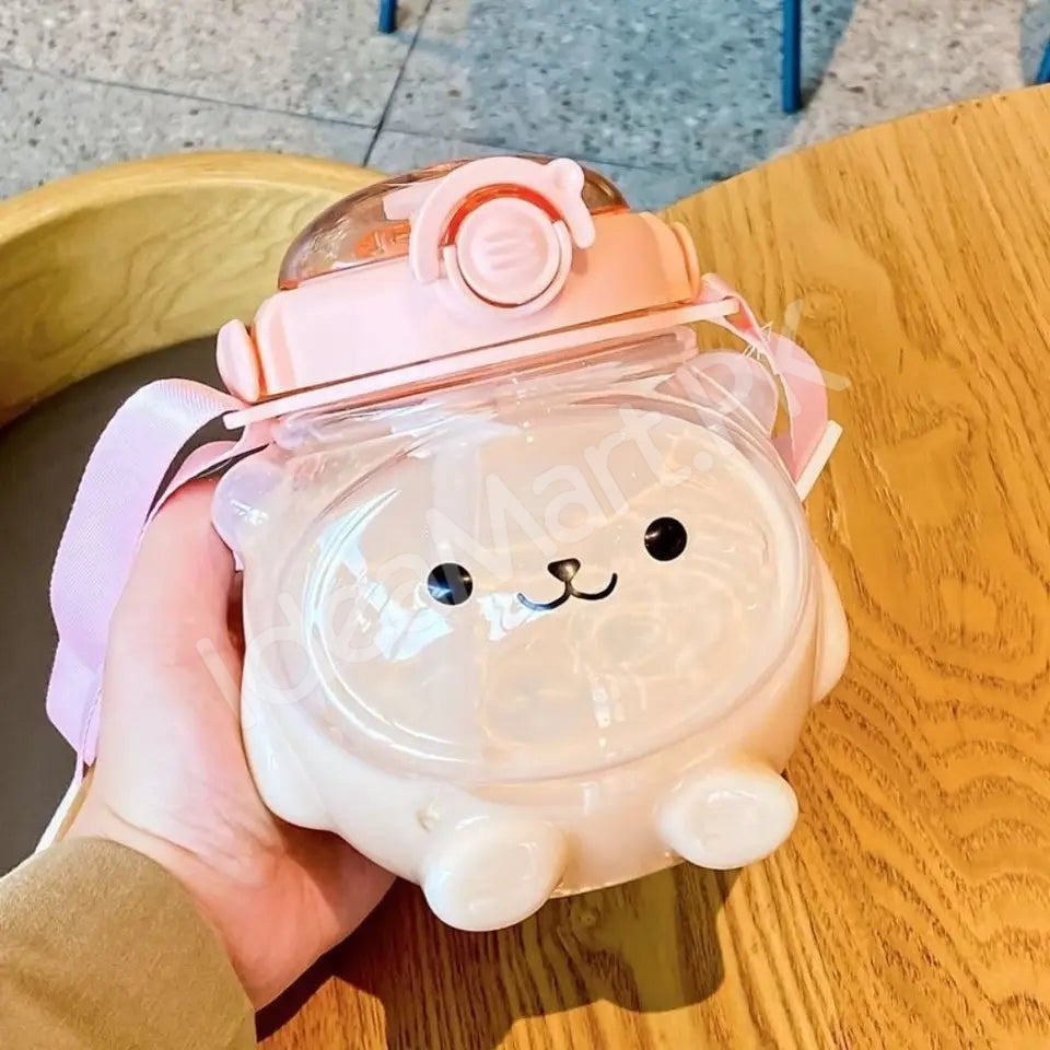 bear-shaped-plastic-water-bottle-1000ml-with-straw-shoulder-strap-for-kids-product-image