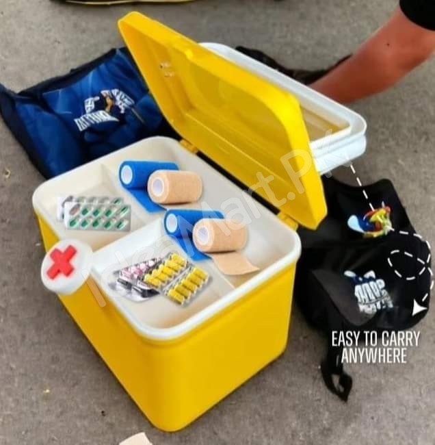 2-layer-portable-plastic-first-aid-box-with-detachable-3-grid-tray-handle-product-image
